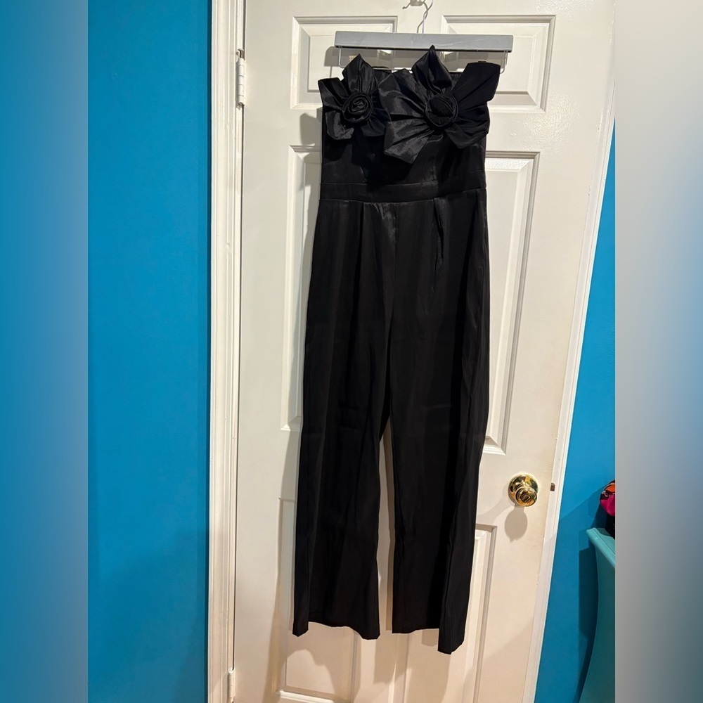 SHEIN  artsy unique 3-D flowers strapless jumpsuit black sz L